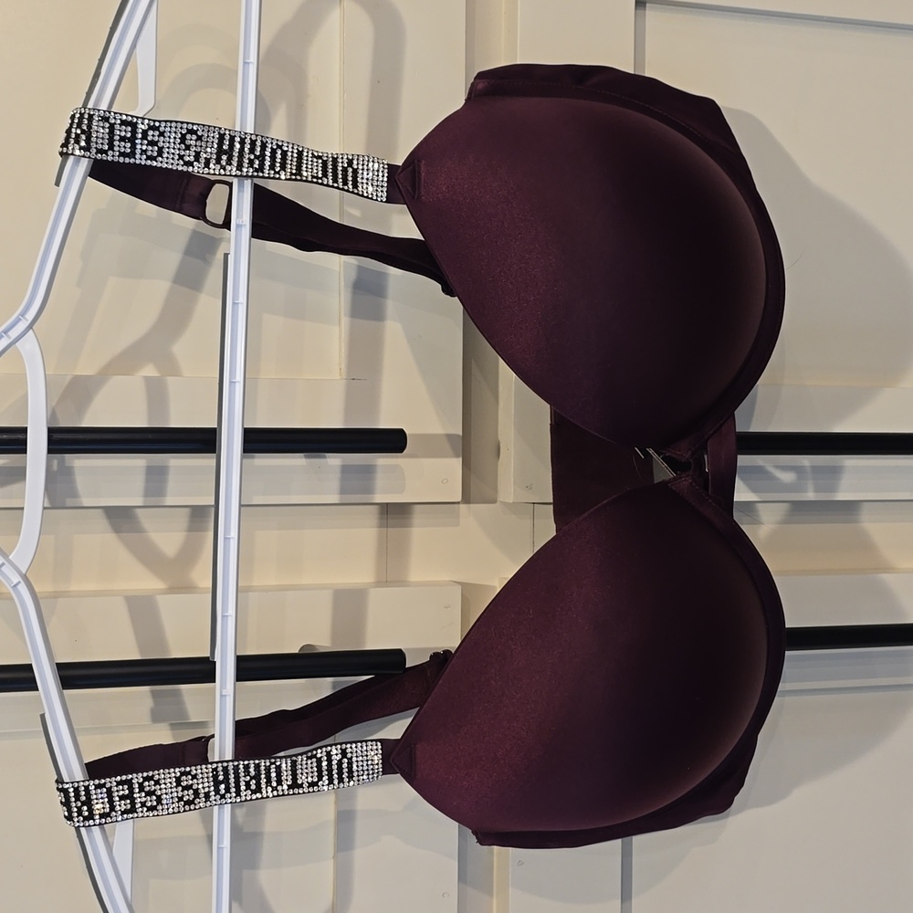 Victoria's Secret Underwire Very Sexy Push-Up Bra with Embellished Straps - Picture 10 of 11